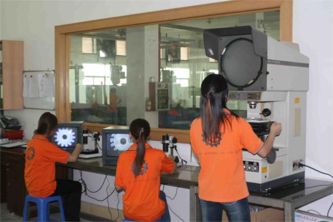 日本三丰投影仪